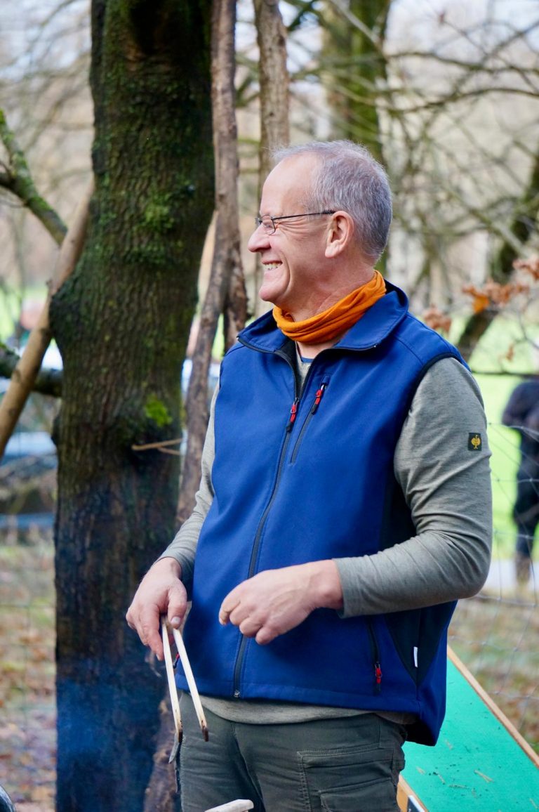 Mehr über den Artikel erfahren „Hundegrillen“